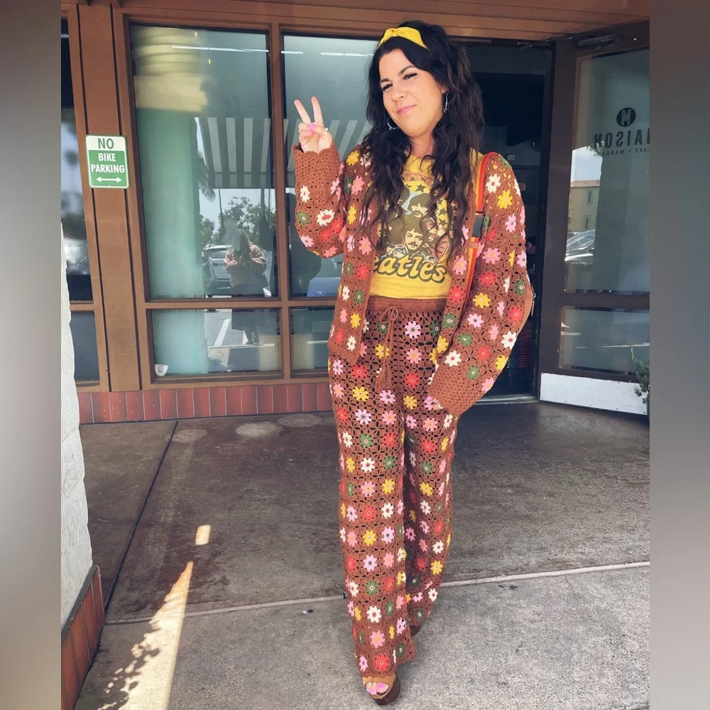 Vintage Brown Floral Crochet Sweater Set - Picture 16 of 16